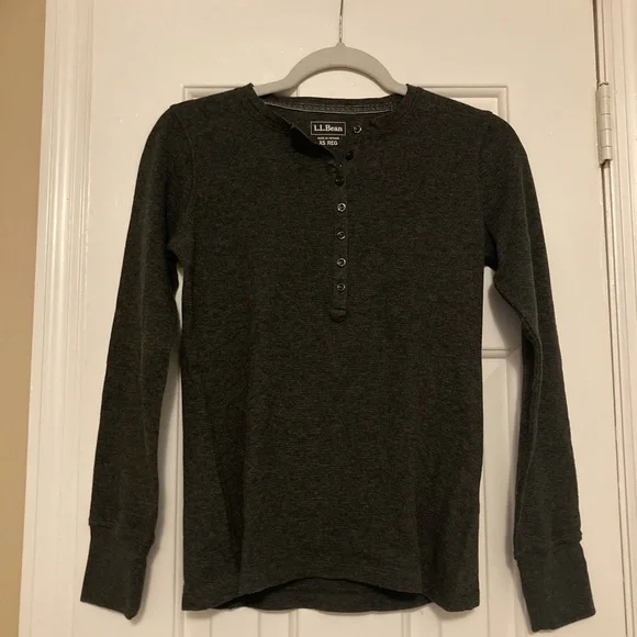 L.L. Bean Waffle-Knit Charcoal Gray Long Sleeve Henley top - Picture 1 of 5
